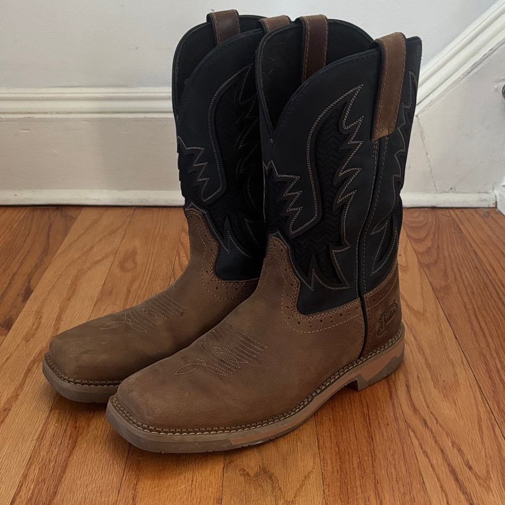 Justin’s Men Brown and Black Western Boots